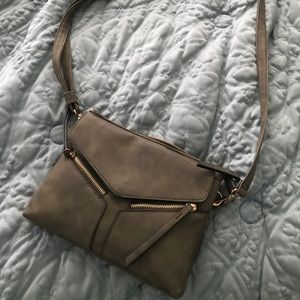 Target / Universal thread crossbody purse